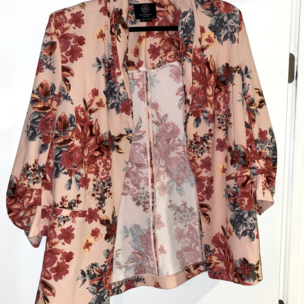 NWOT Beautiful Blazer. Size XL. Purchased at Marshall’s.